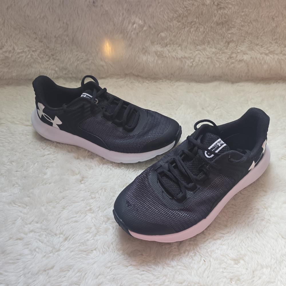 Under Armour Outhustle 2 Running Shoes Youth 7Y Fits Women 8.5 Black